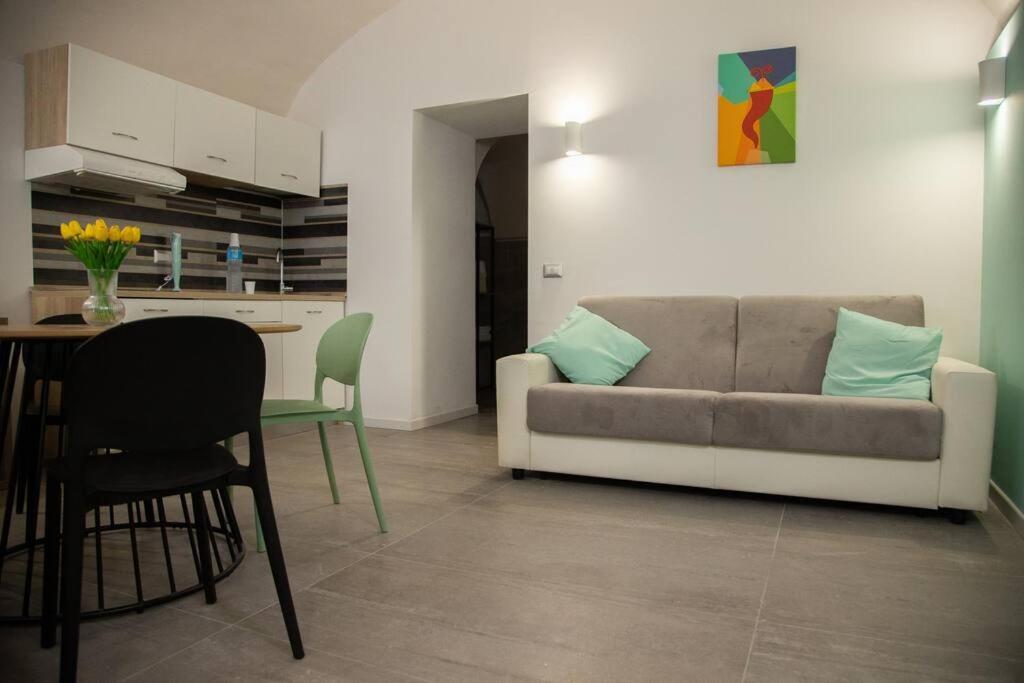 Intero Alloggio - Chiaia Naples Extérieur photo